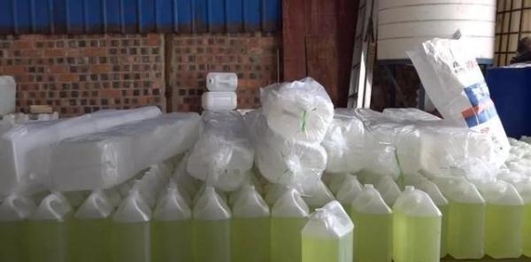 廣西一洗滌劑廠“轉(zhuǎn)行”勾兌消毒液被查，近20噸已流入市場(chǎng)，自來(lái)水供應(yīng)或受影響